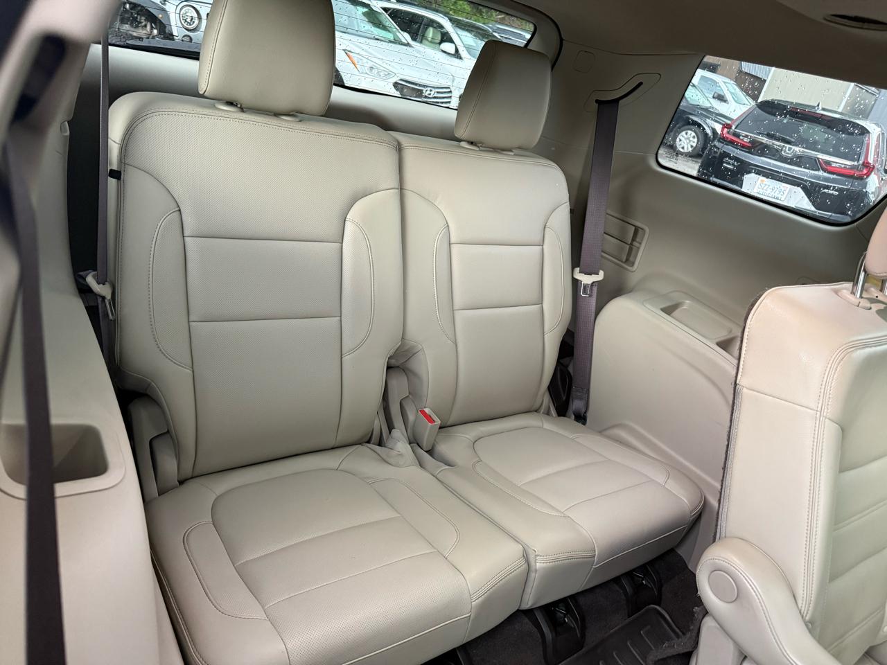 GMC Acadia FWD 4dr Denali 2017