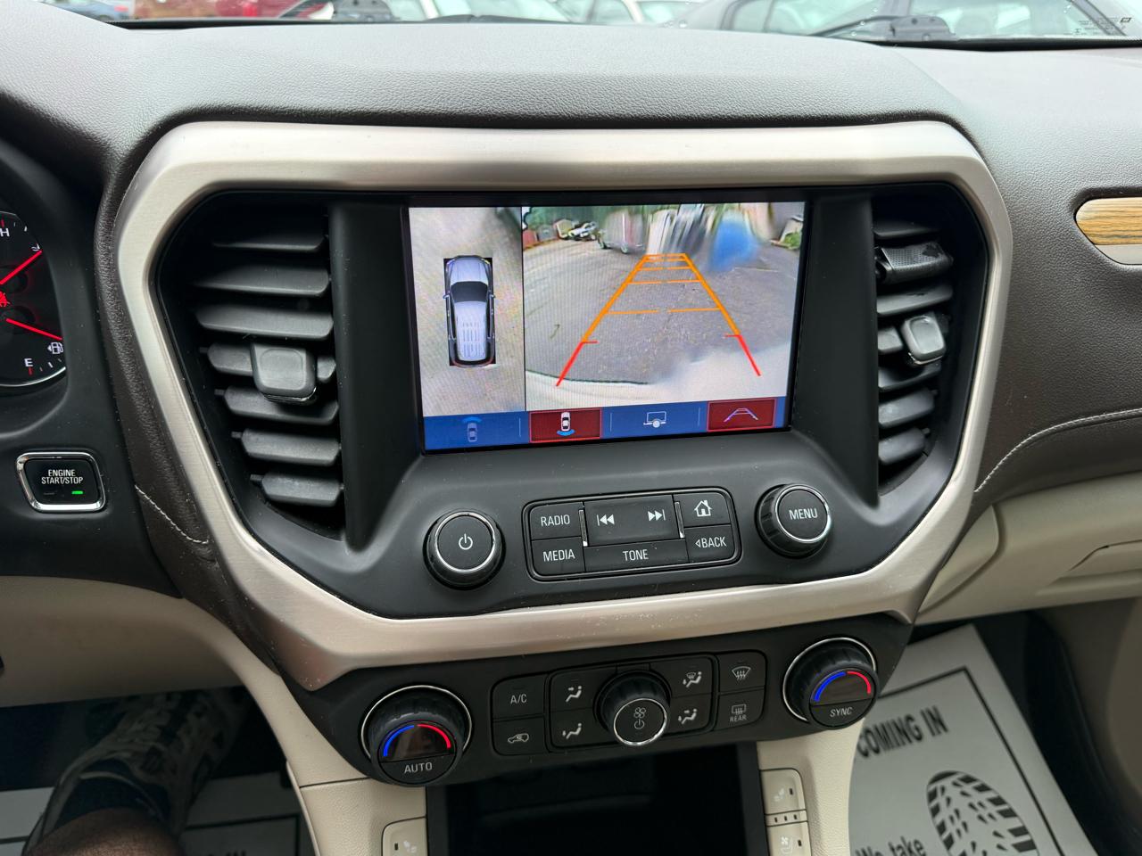 GMC Acadia FWD 4dr Denali 2017