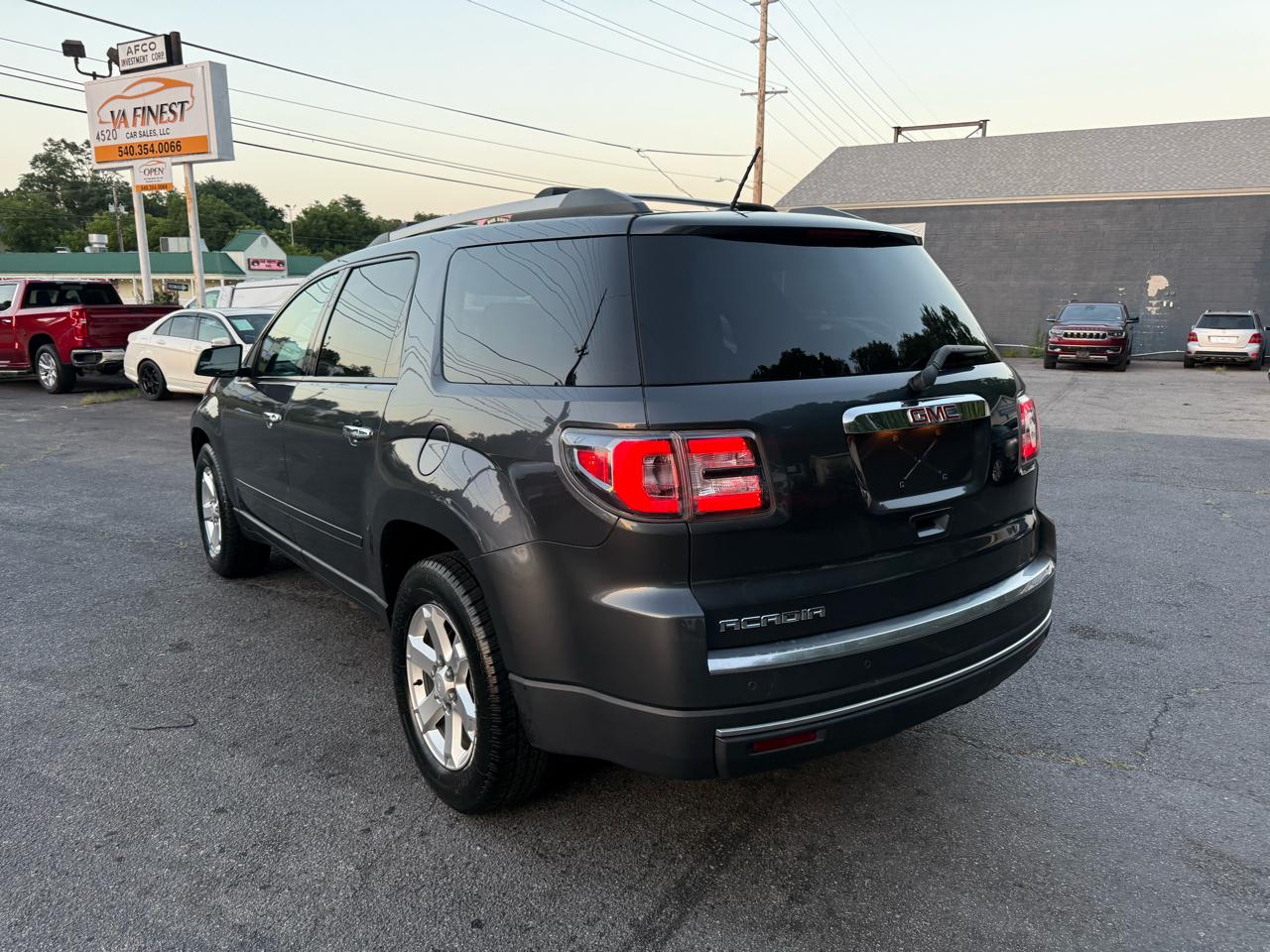 GMC Acadia FWD 4dr SLE2 2014