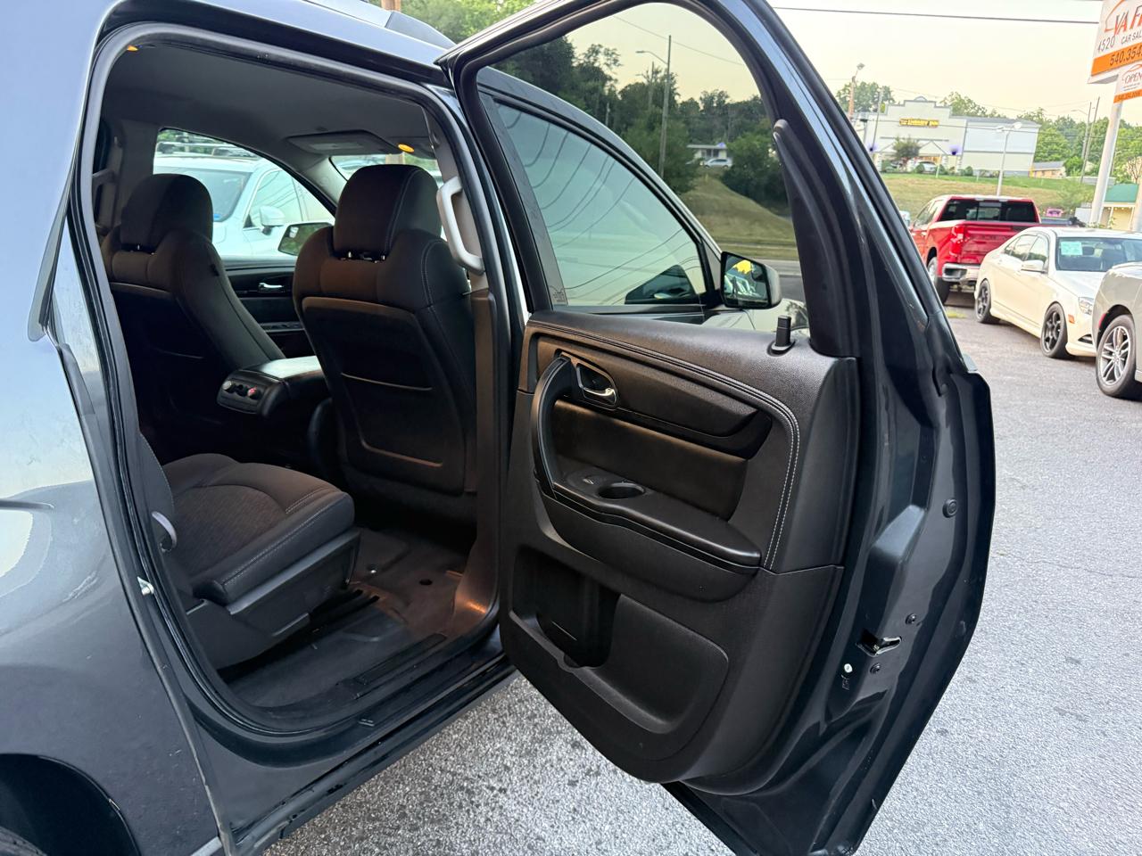GMC Acadia FWD 4dr SLE2 2014