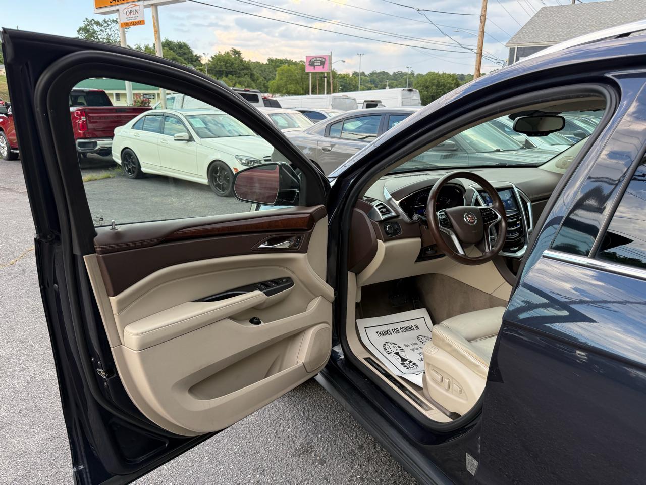 Cadillac SRX FWD 4dr Luxury Collection 2016