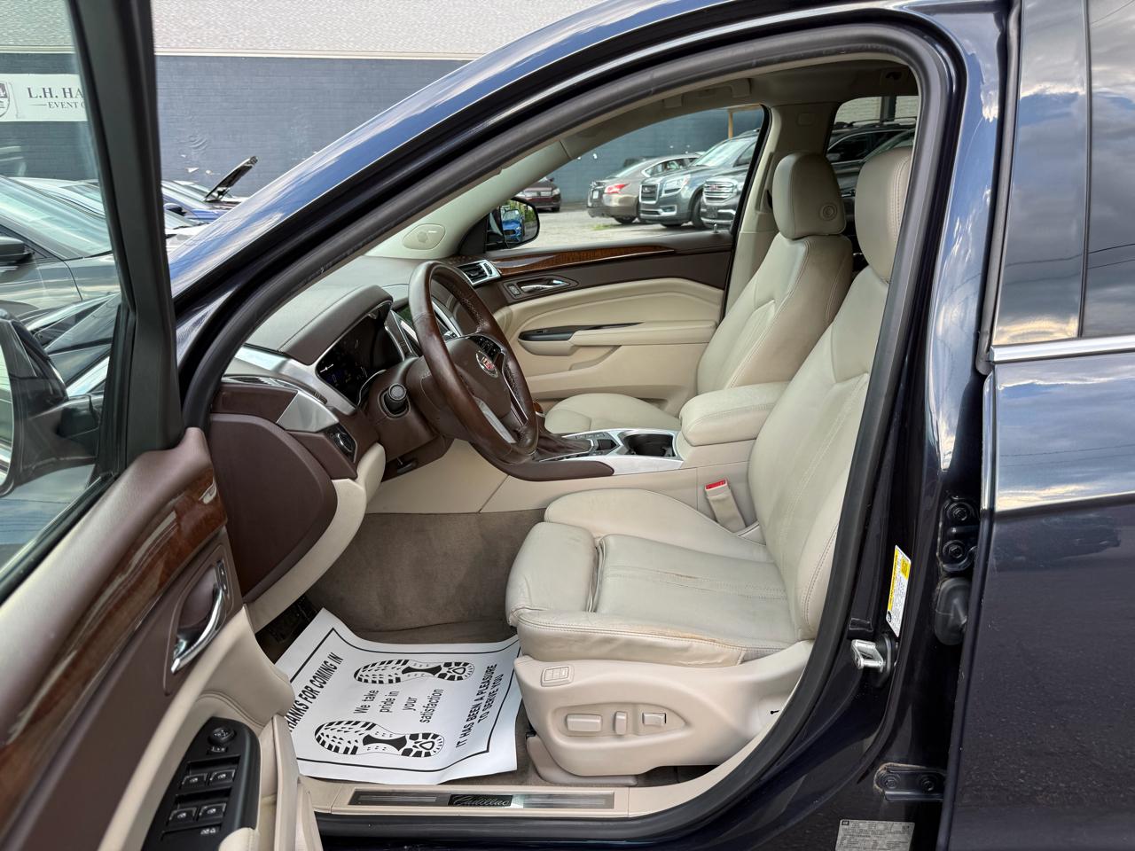 Cadillac SRX FWD 4dr Luxury Collection 2016
