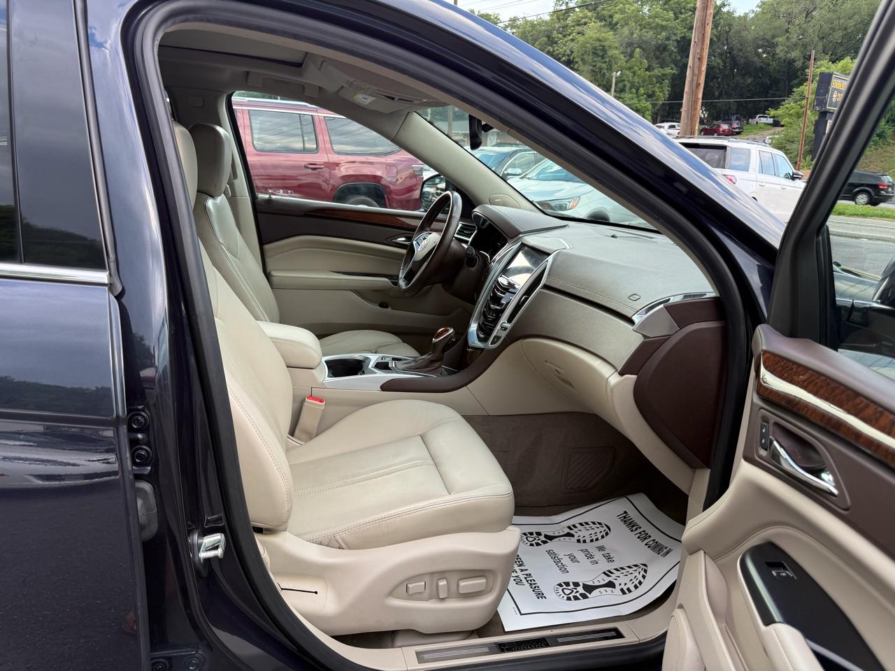 Cadillac SRX FWD 4dr Luxury Collection 2016