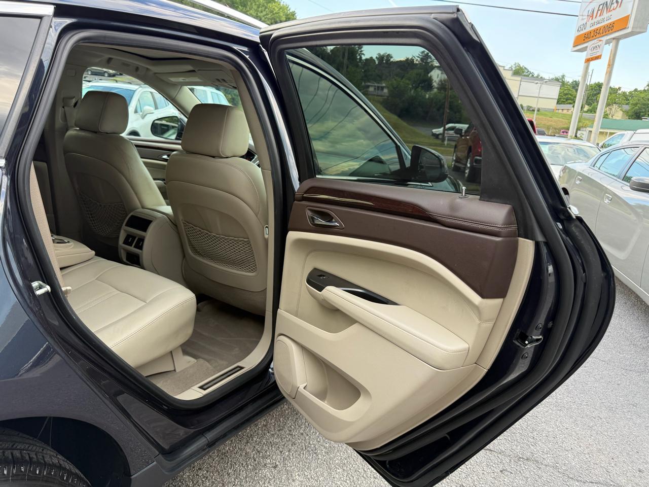 Cadillac SRX FWD 4dr Luxury Collection 2016