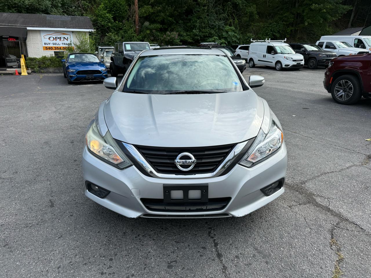 Nissan Altima 4dr Sdn I4 2.5 SV 2016