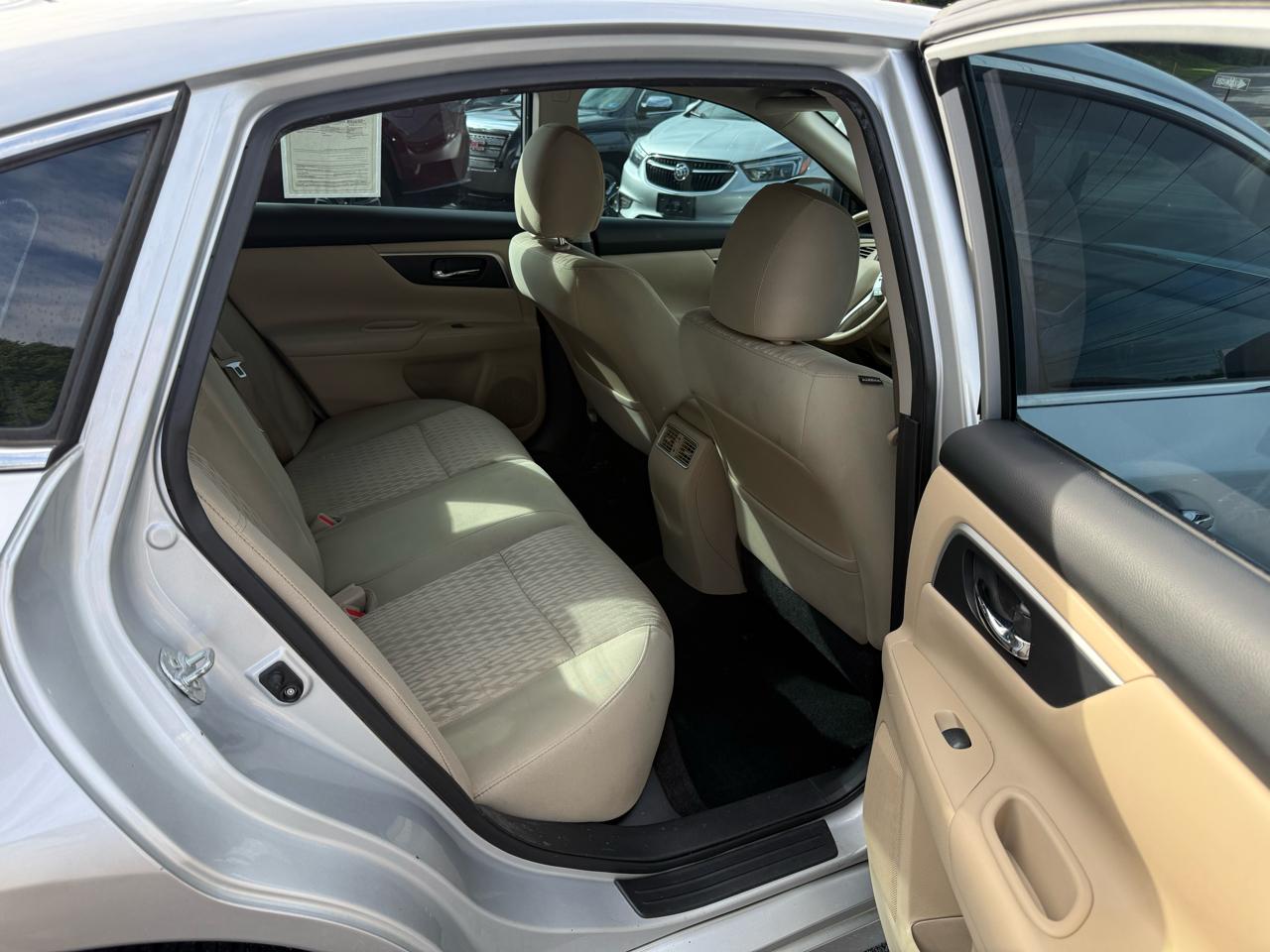 Nissan Altima 4dr Sdn I4 2.5 SV 2016