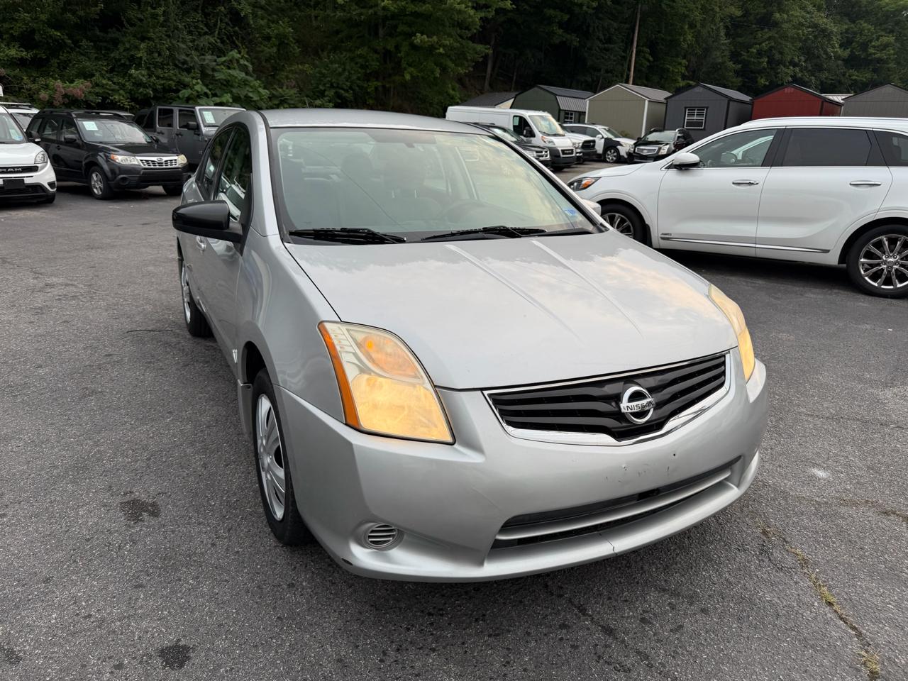 Nissan Sentra 4dr Sdn I4 CVT 2.0 S 2010