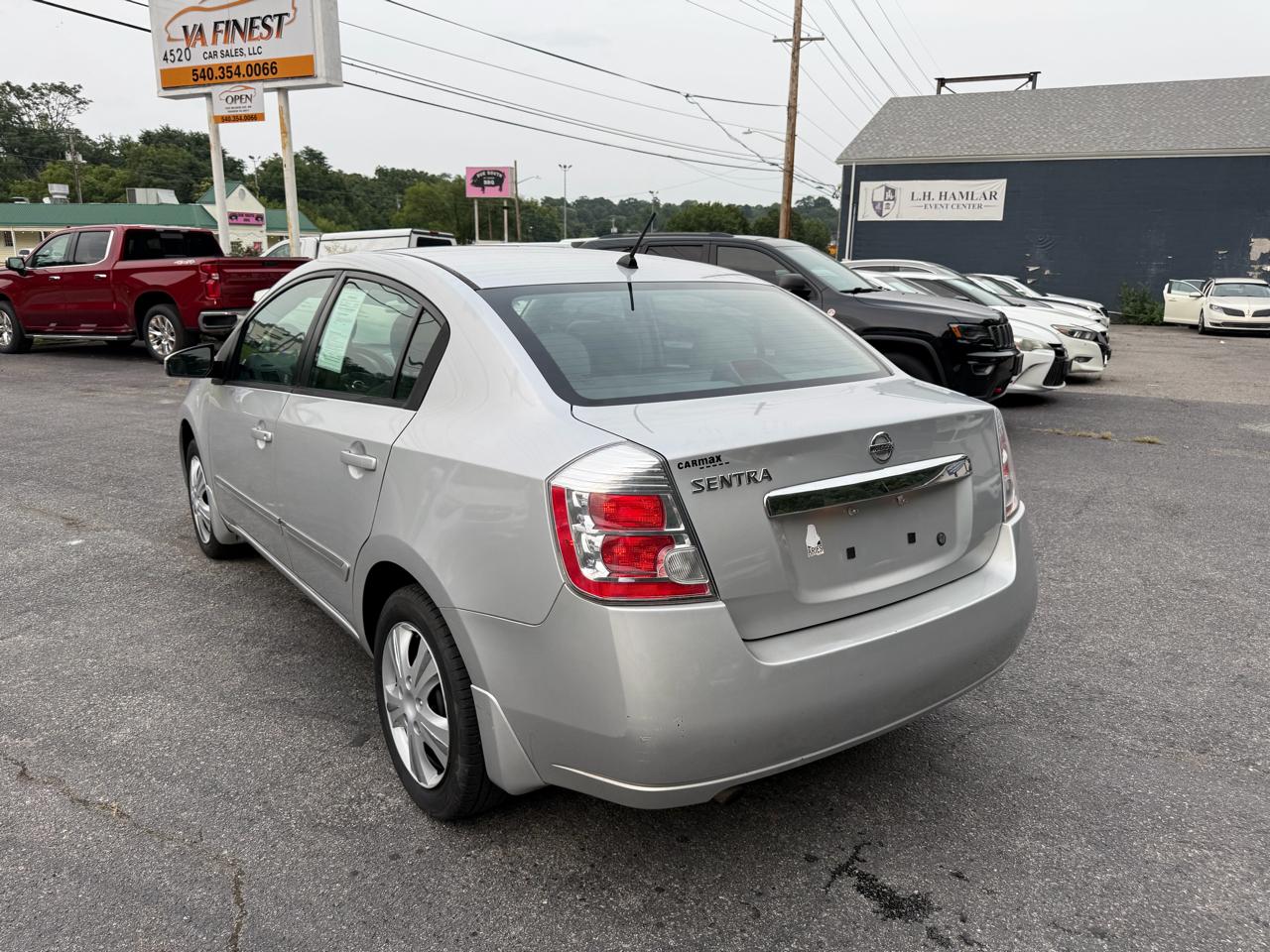 Nissan Sentra 4dr Sdn I4 CVT 2.0 S 2010