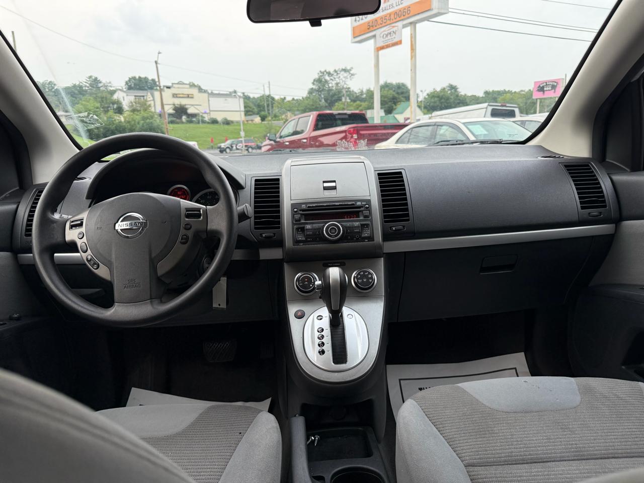Nissan Sentra 4dr Sdn I4 CVT 2.0 S 2010