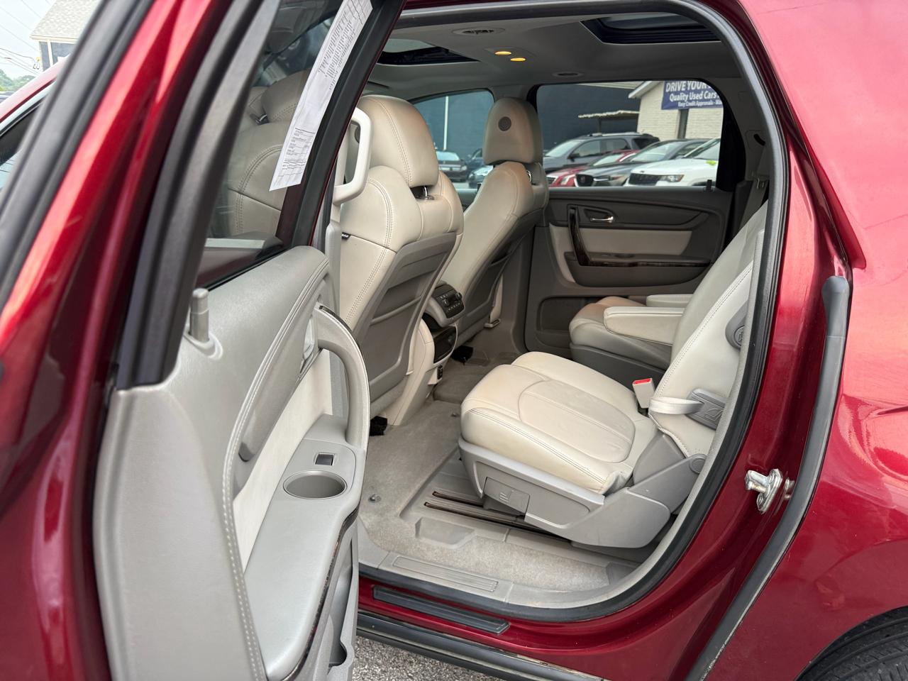 GMC Acadia FWD 4dr SLT w/SLT-1 2015