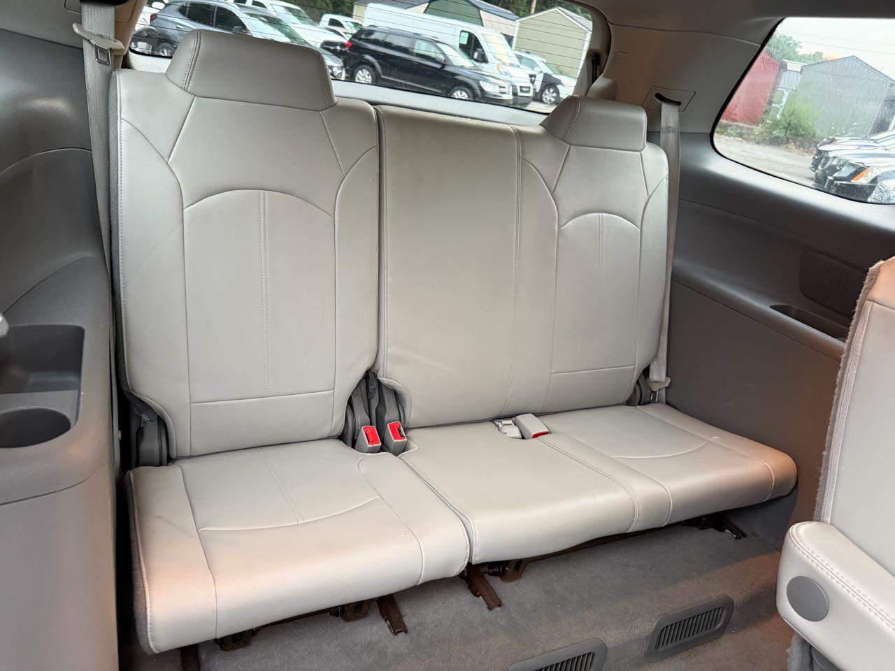 GMC Acadia FWD 4dr SLT w/SLT-1 2015