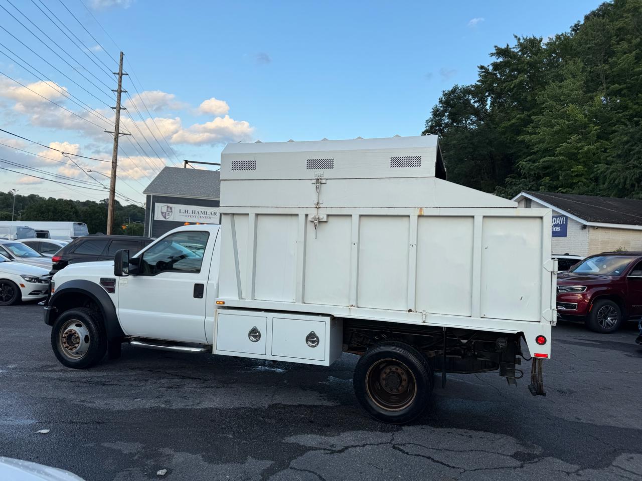 Ford Super Duty F-550 DRW 4WD Reg Cab 141" WB 60" CA XLT 2008