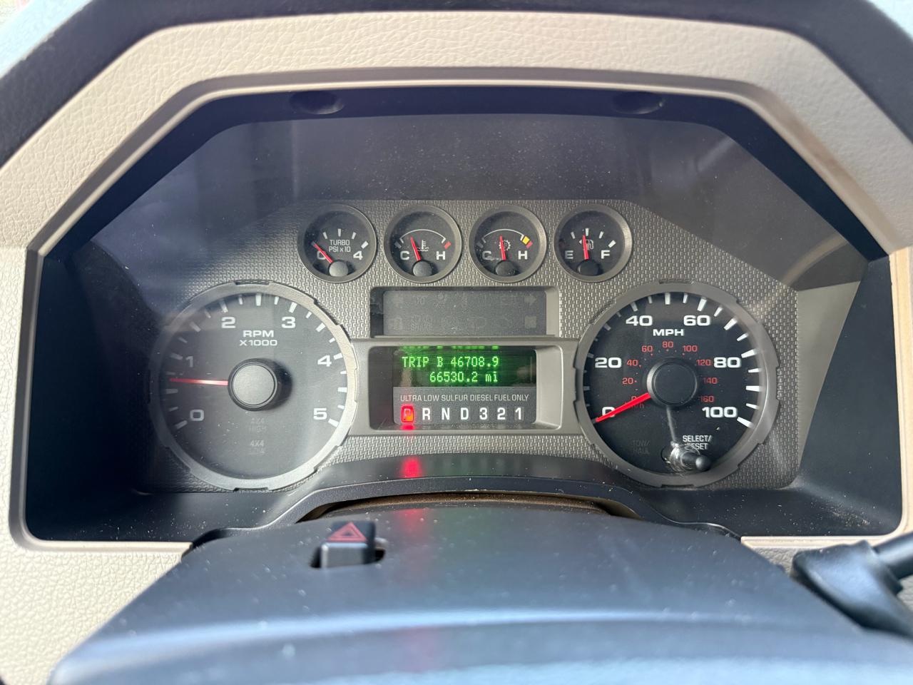 Ford Super Duty F-550 DRW 4WD Reg Cab 141" WB 60" CA XLT 2008