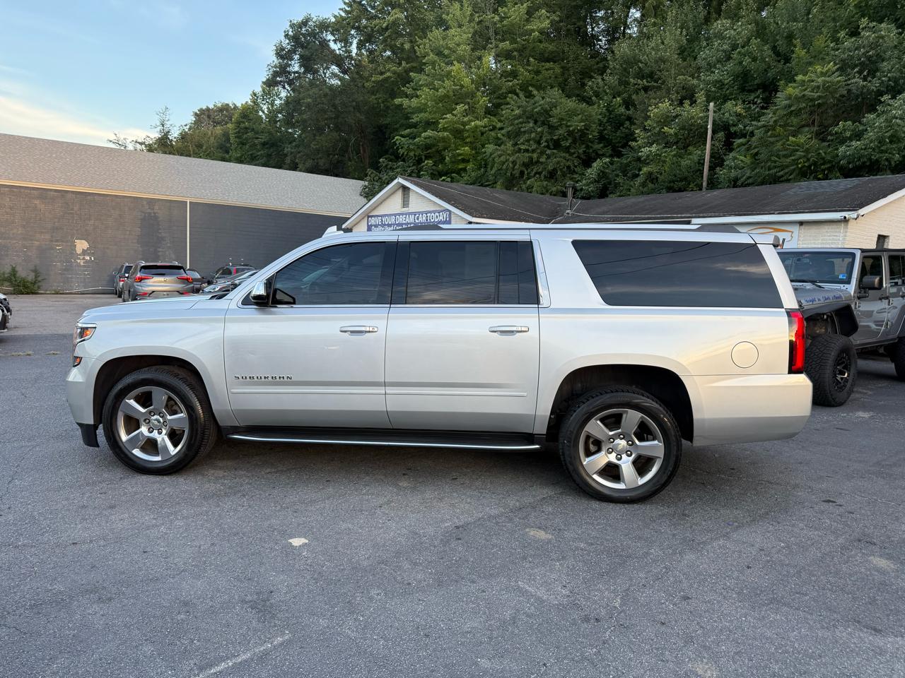 Chevrolet Suburban 2WD 4dr 1500 Premier 2018