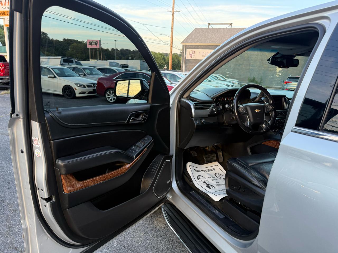 Chevrolet Suburban 2WD 4dr 1500 Premier 2018