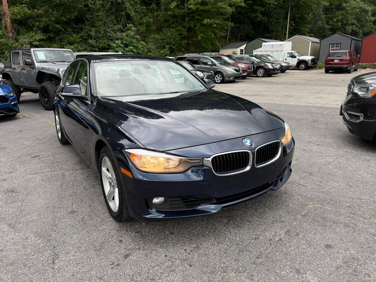 BMW 3 Series 4dr Sdn 328i xDrive AWD SULEV South Africa 2015