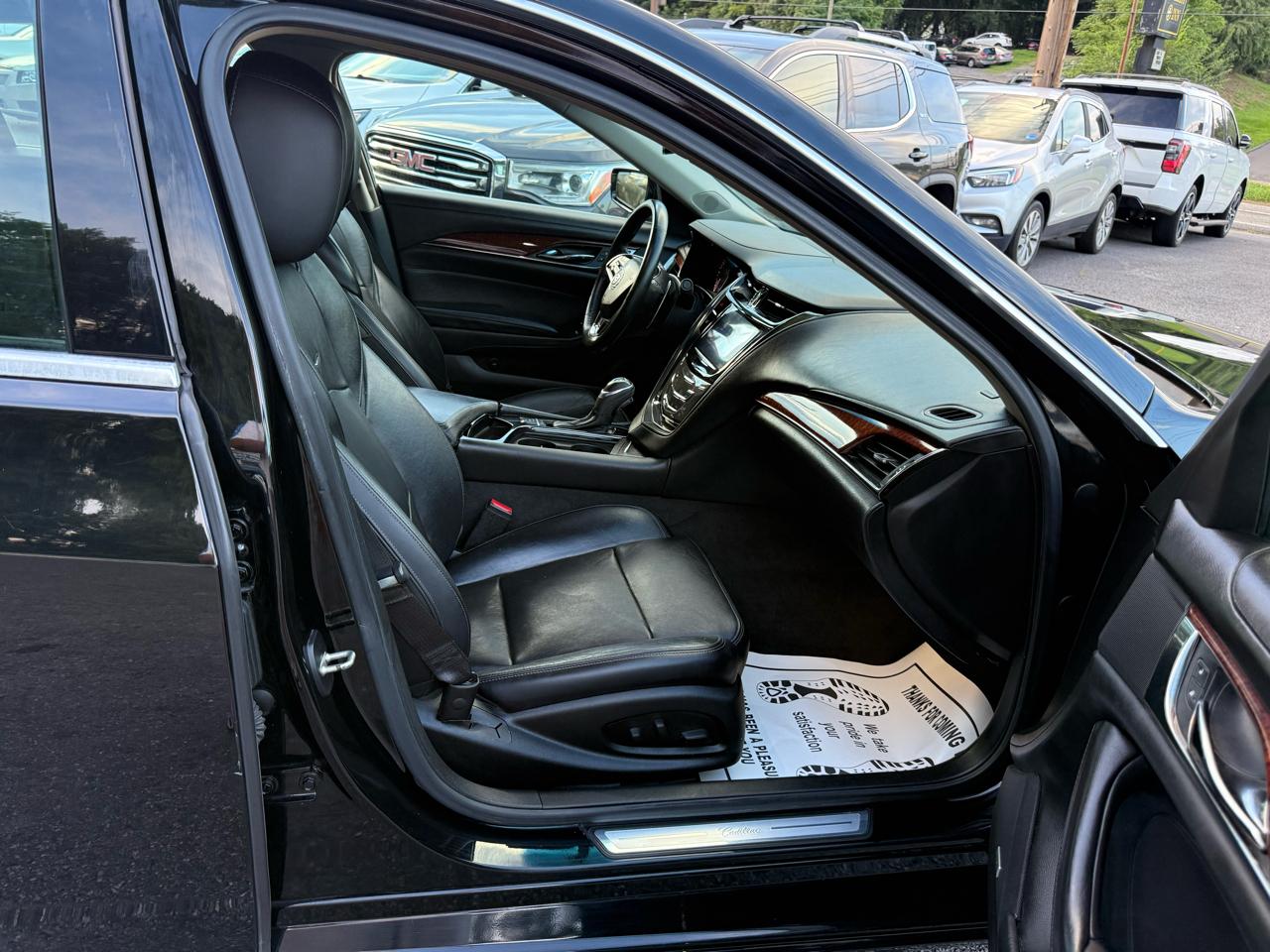 Cadillac CTS Sedan 4dr Sdn 2.0L Turbo Luxury RWD 2014