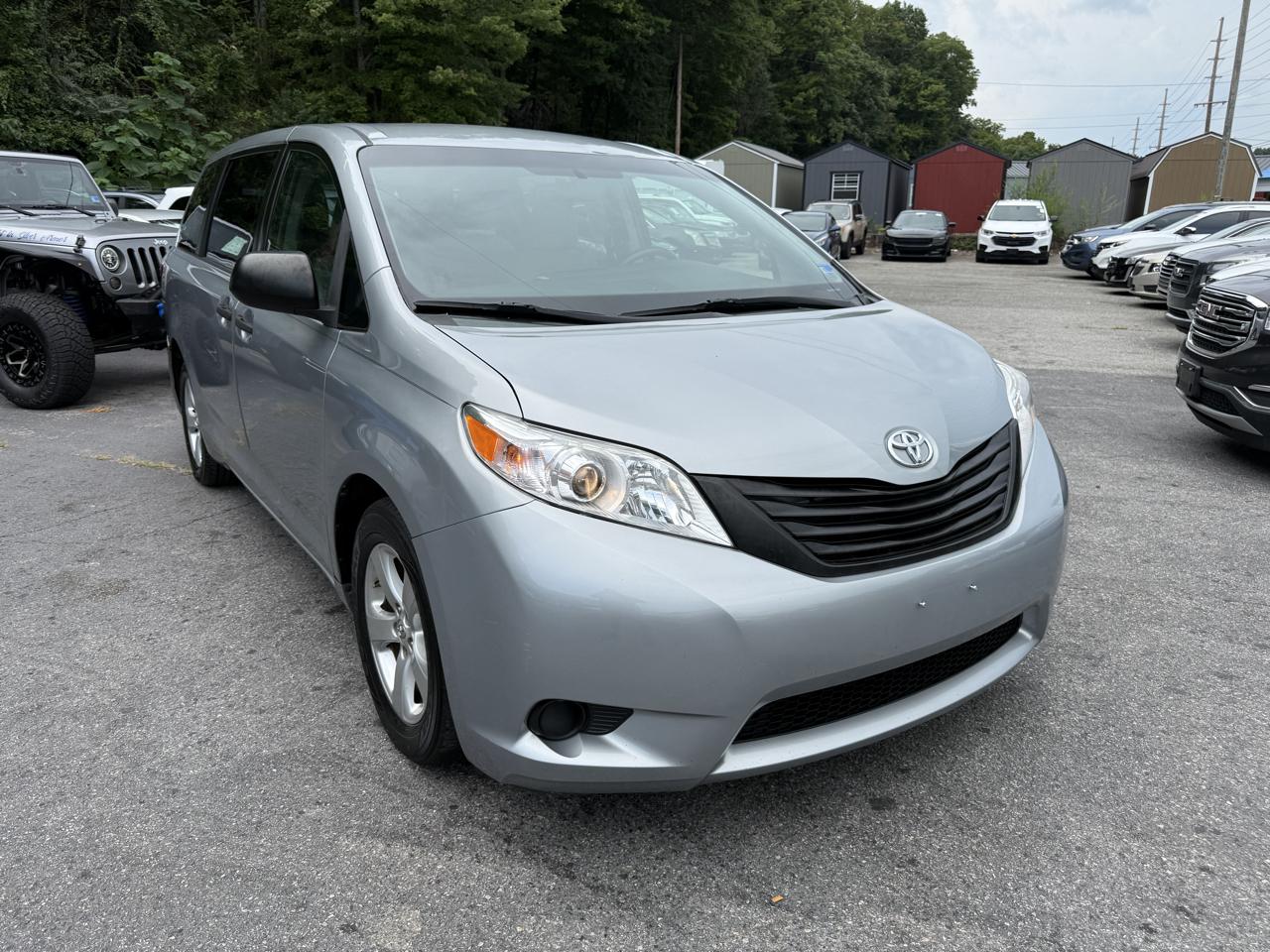 Toyota Sienna 5dr 7-Pass Van L FWD (Natl) 2015