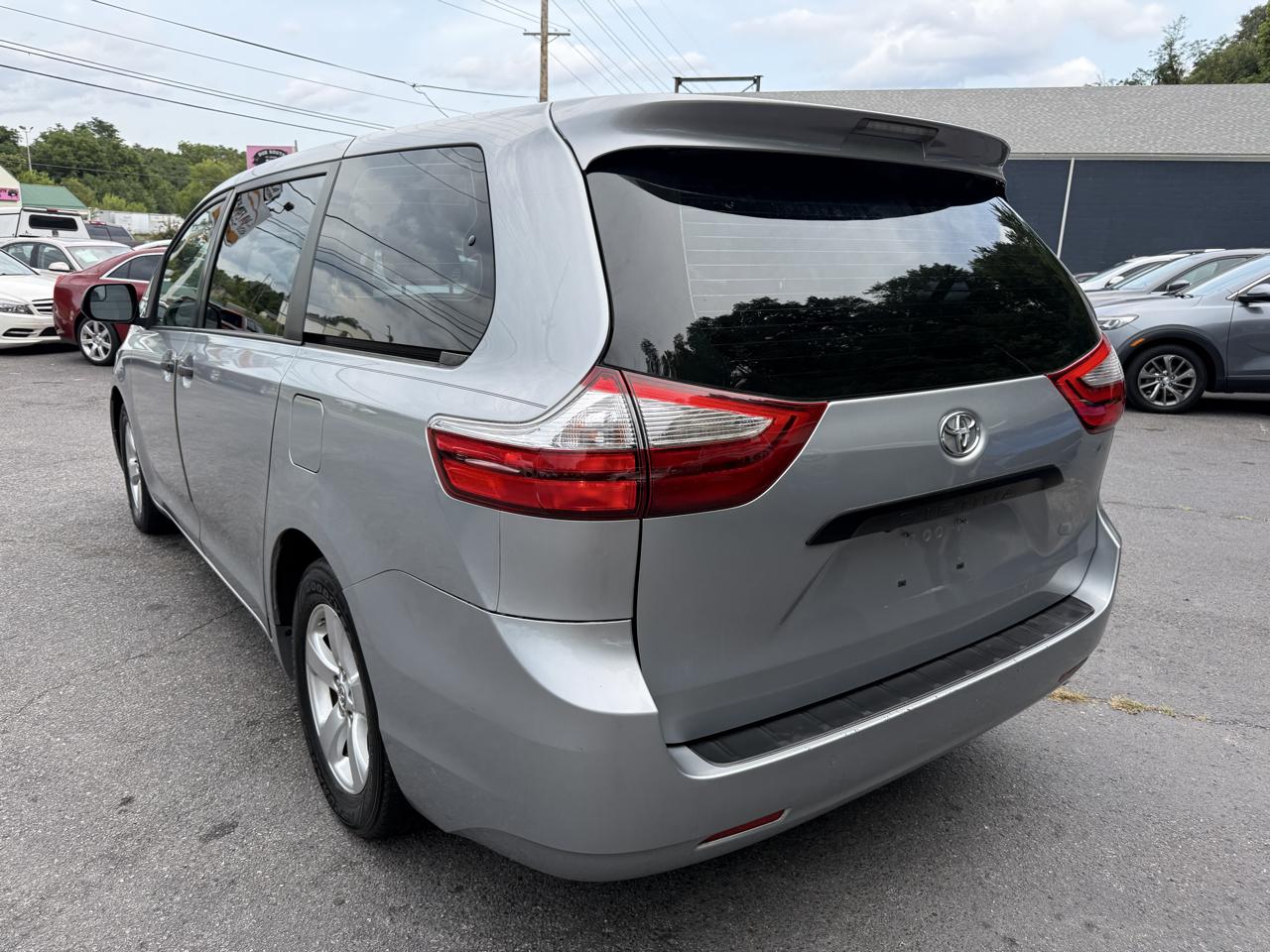 Toyota Sienna 5dr 7-Pass Van L FWD (Natl) 2015
