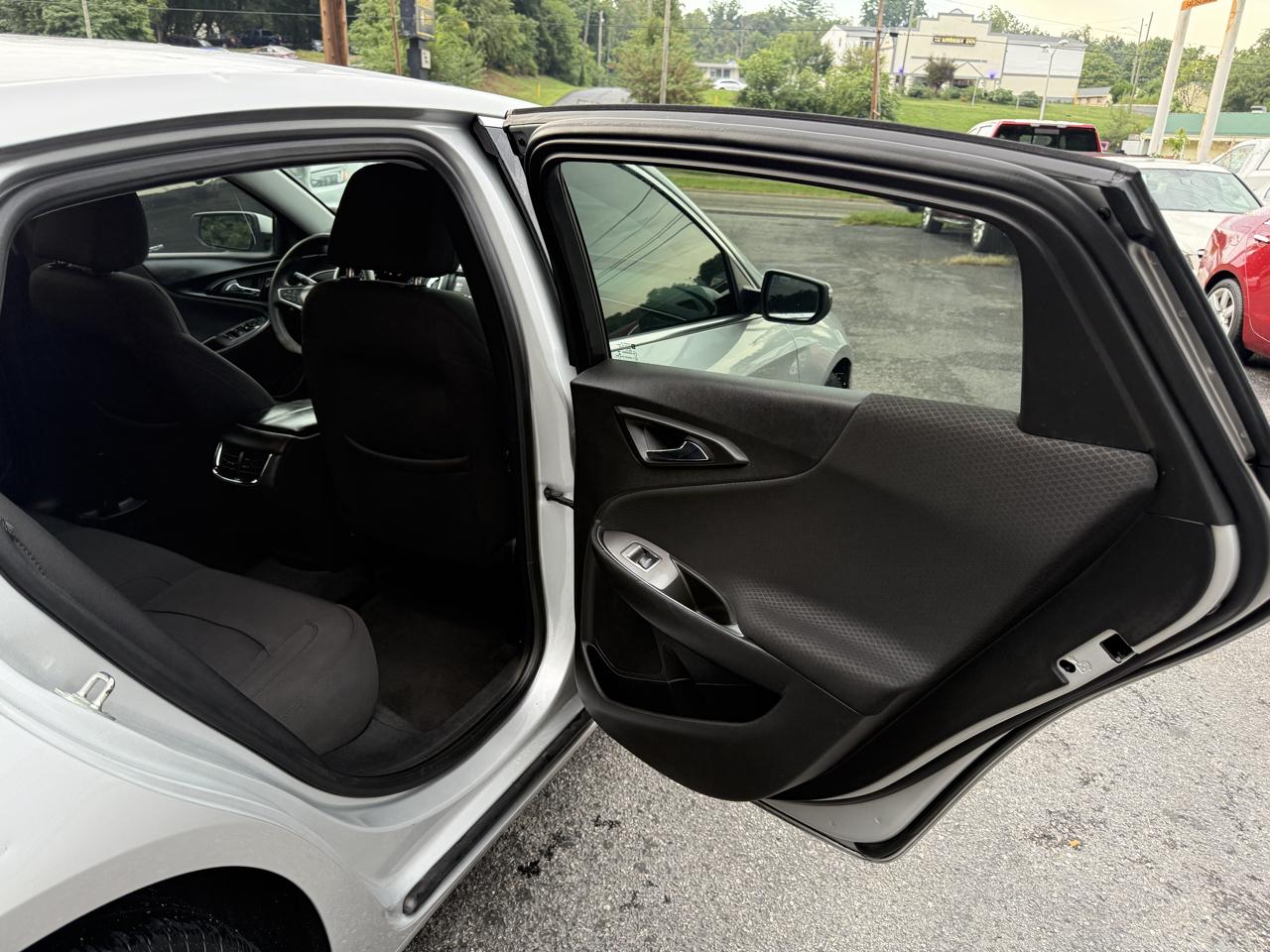 Chevrolet Malibu 4dr Sdn LT w/1LT 2018