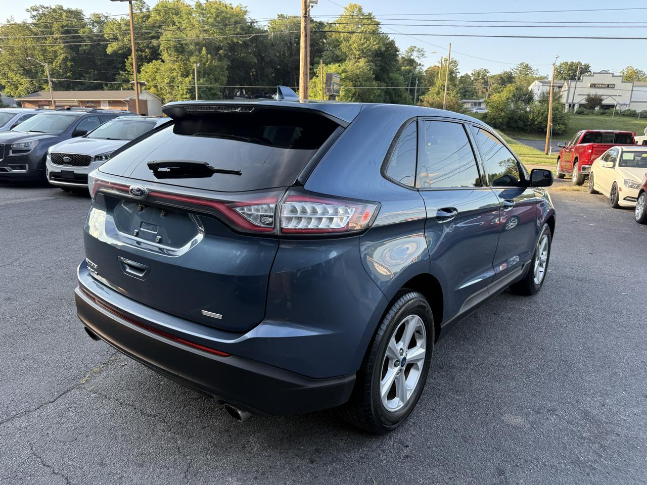 Ford Edge SE FWD 2018