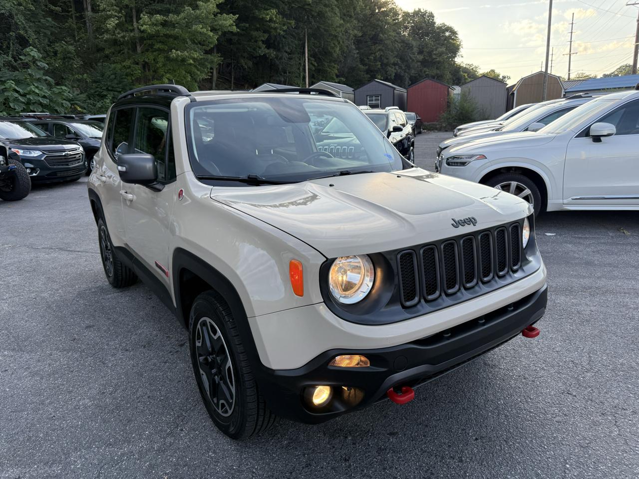 Jeep Renegade 4WD 4dr Trailhawk 2016