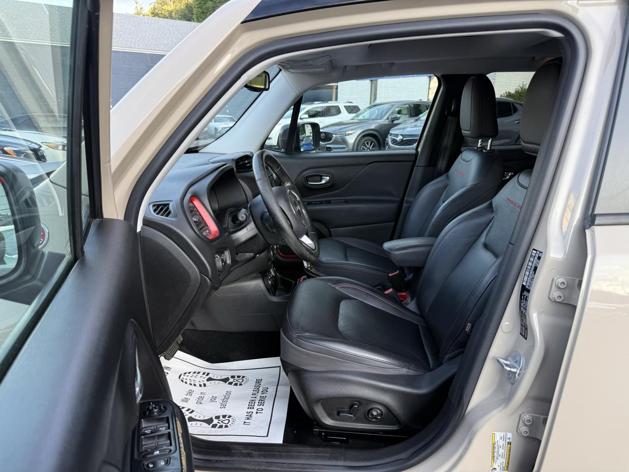 Jeep Renegade 4WD 4dr Trailhawk 2016