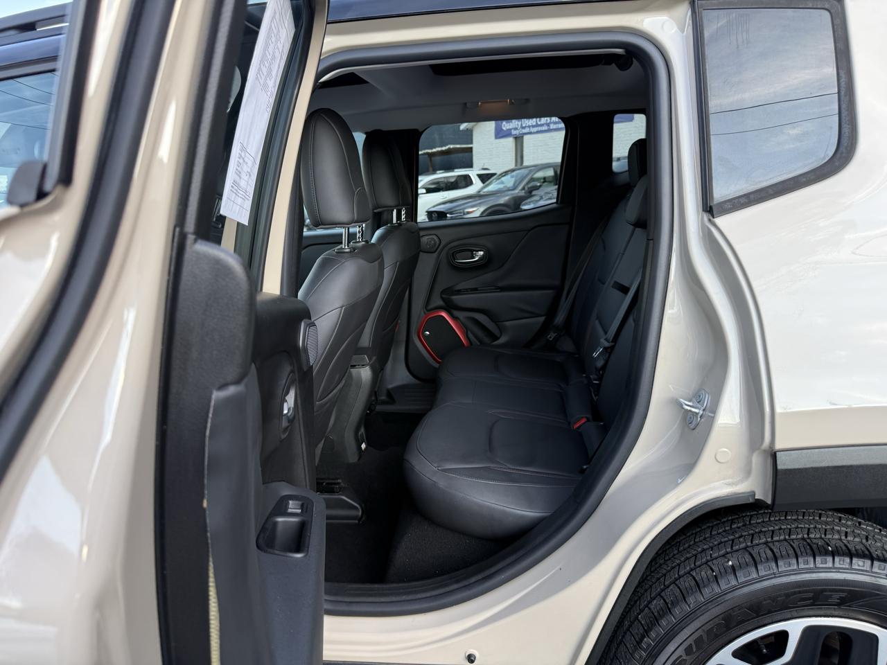 Jeep Renegade 4WD 4dr Trailhawk 2016