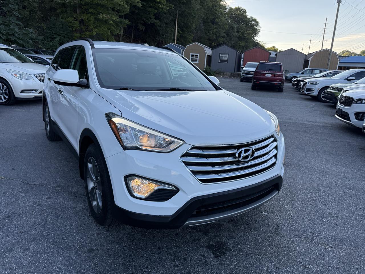 Hyundai Santa Fe FWD 4dr GLS 2015