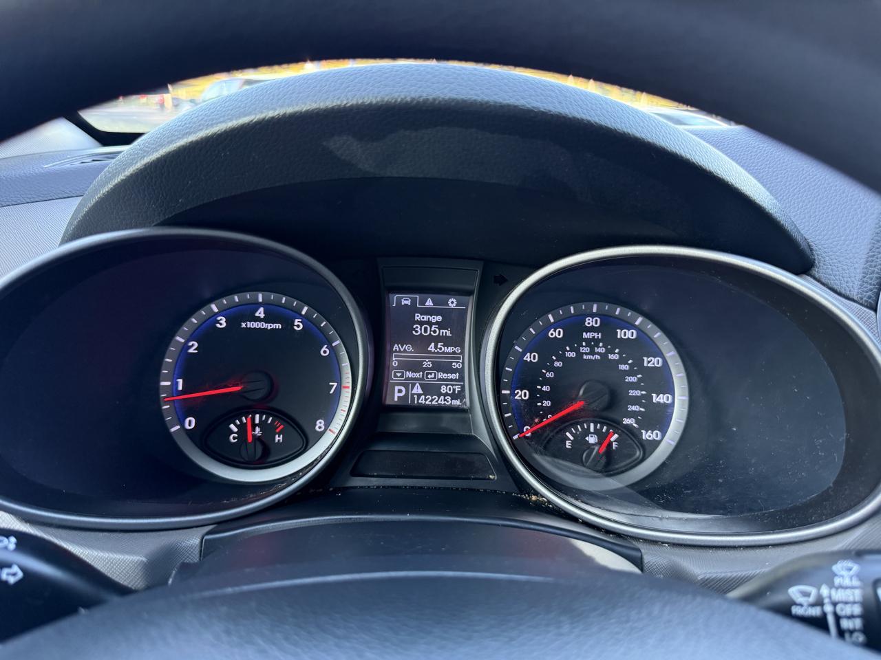 Hyundai Santa Fe FWD 4dr GLS 2015