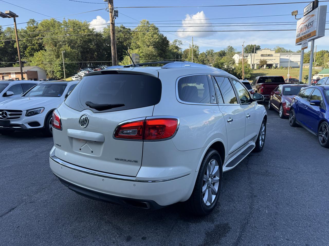 Buick Enclave AWD 4dr Premium 2013