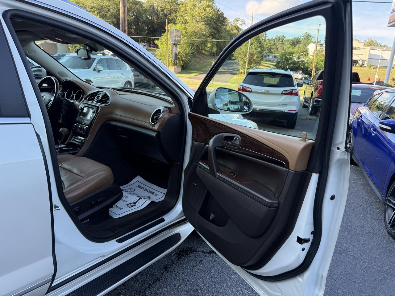 Buick Enclave AWD 4dr Premium 2013