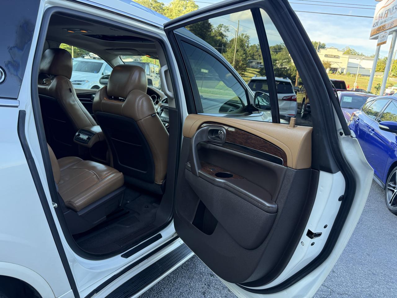 Buick Enclave AWD 4dr Premium 2013