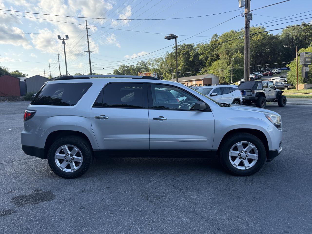 GMC Acadia FWD 4dr SLE w/SLE-2 2015
