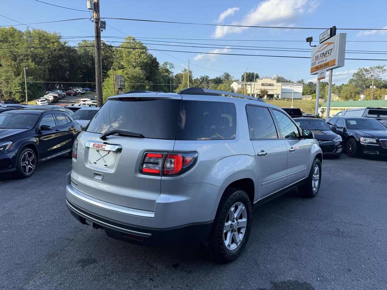 GMC Acadia FWD 4dr SLE w/SLE-2 2015