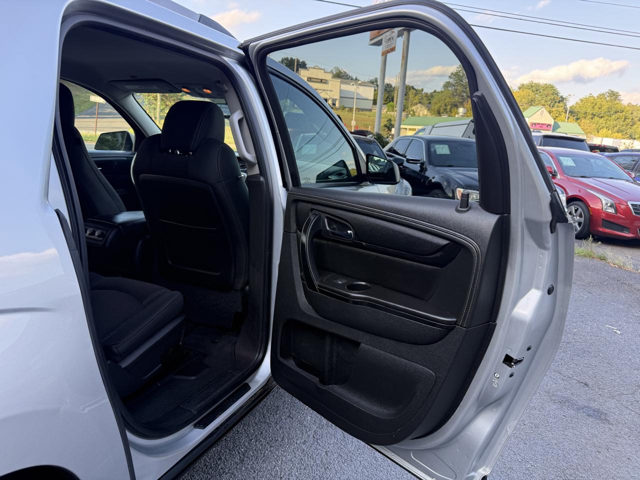GMC Acadia FWD 4dr SLE w/SLE-2 2015