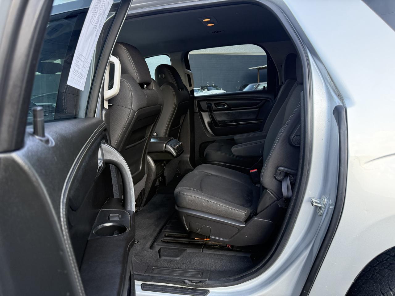 GMC Acadia FWD 4dr SLE w/SLE-2 2015