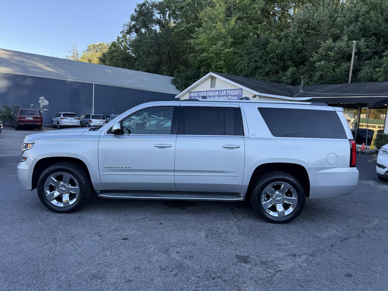 Chevrolet Suburban 4WD 4dr LTZ 2015