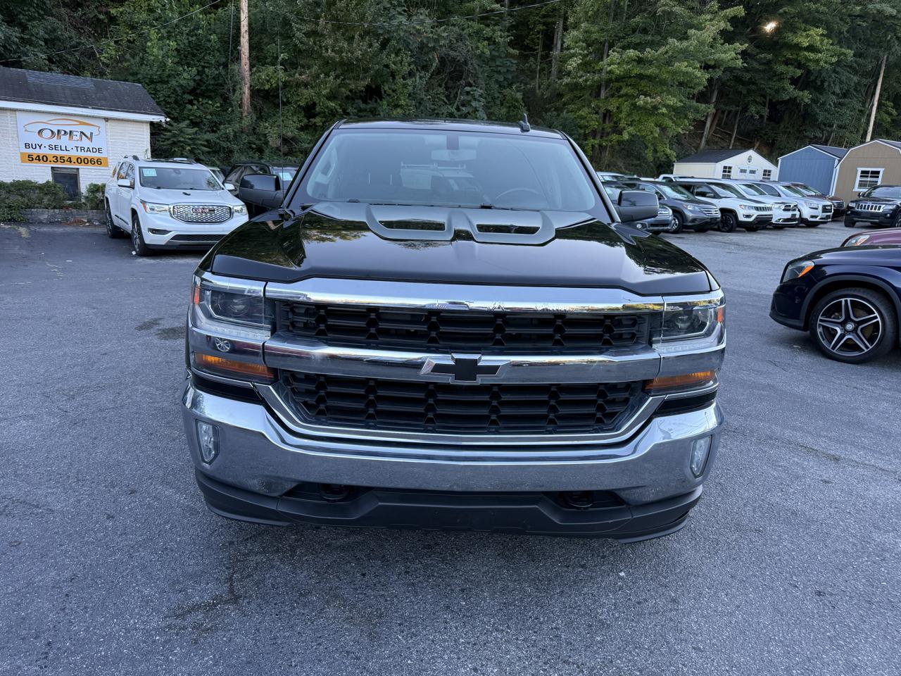 Chevrolet Silverado 1500 4WD Double Cab 143.5" LT w/1LT 2018
