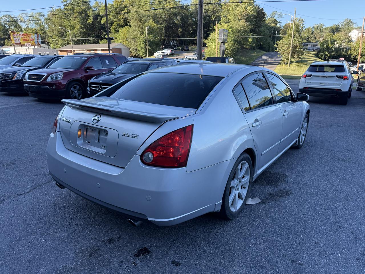 Nissan Maxima 4dr Sdn V6 CVT 3.5 SE 2007
