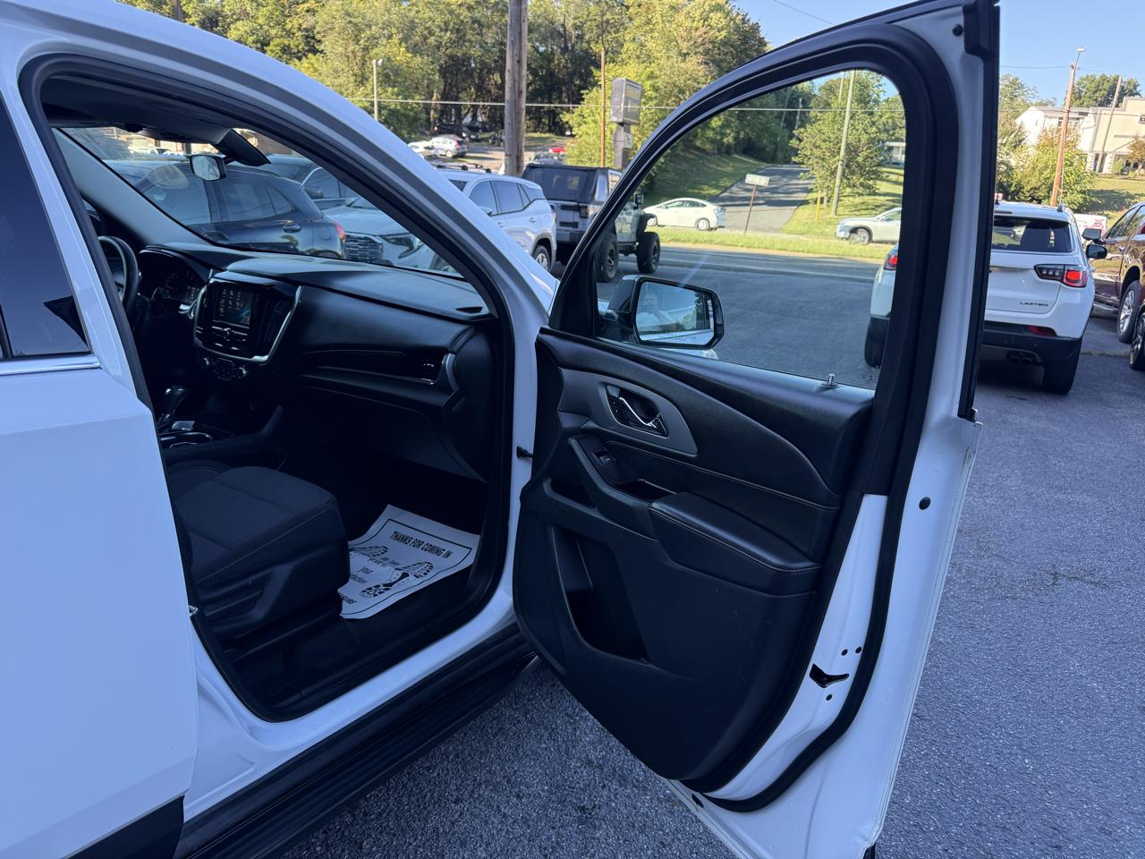 Chevrolet Traverse AWD 4dr LS w/1LS 2019