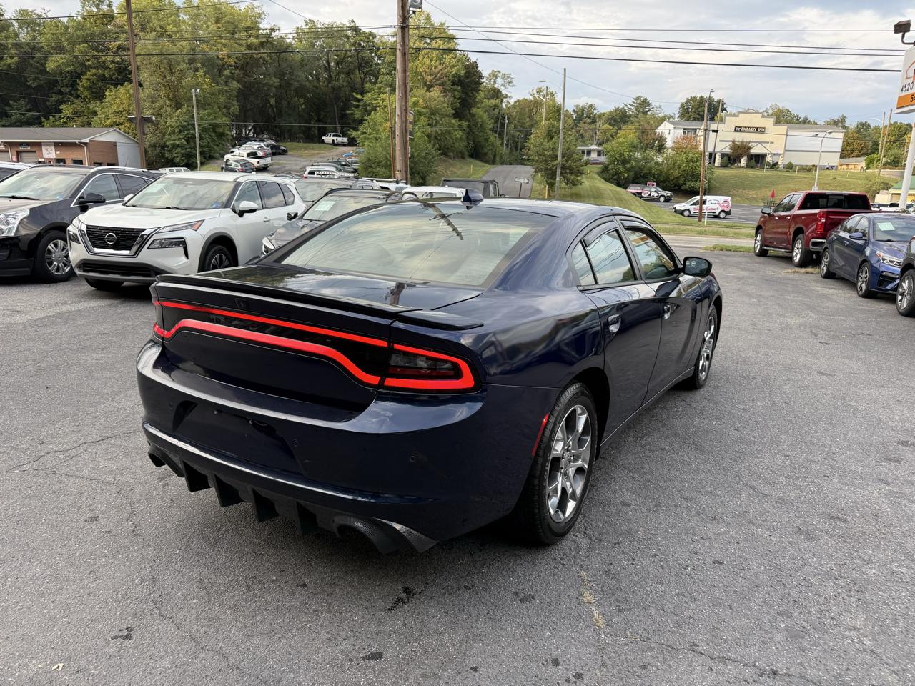 Dodge Charger 4dr Sdn SXT AWD 2016