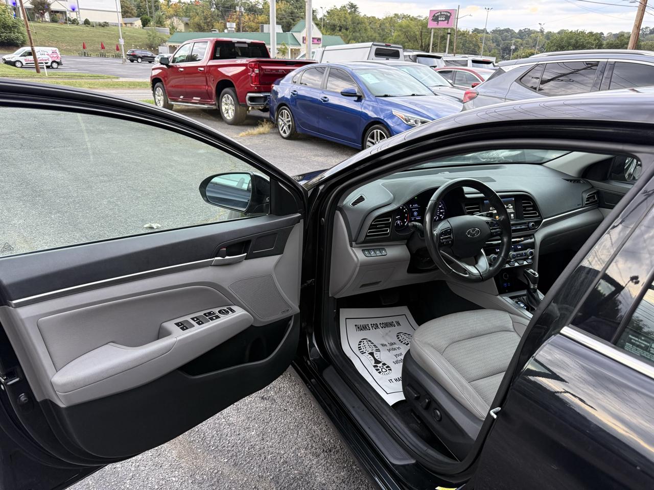 Hyundai Elantra Limited IVT SULEV 2020