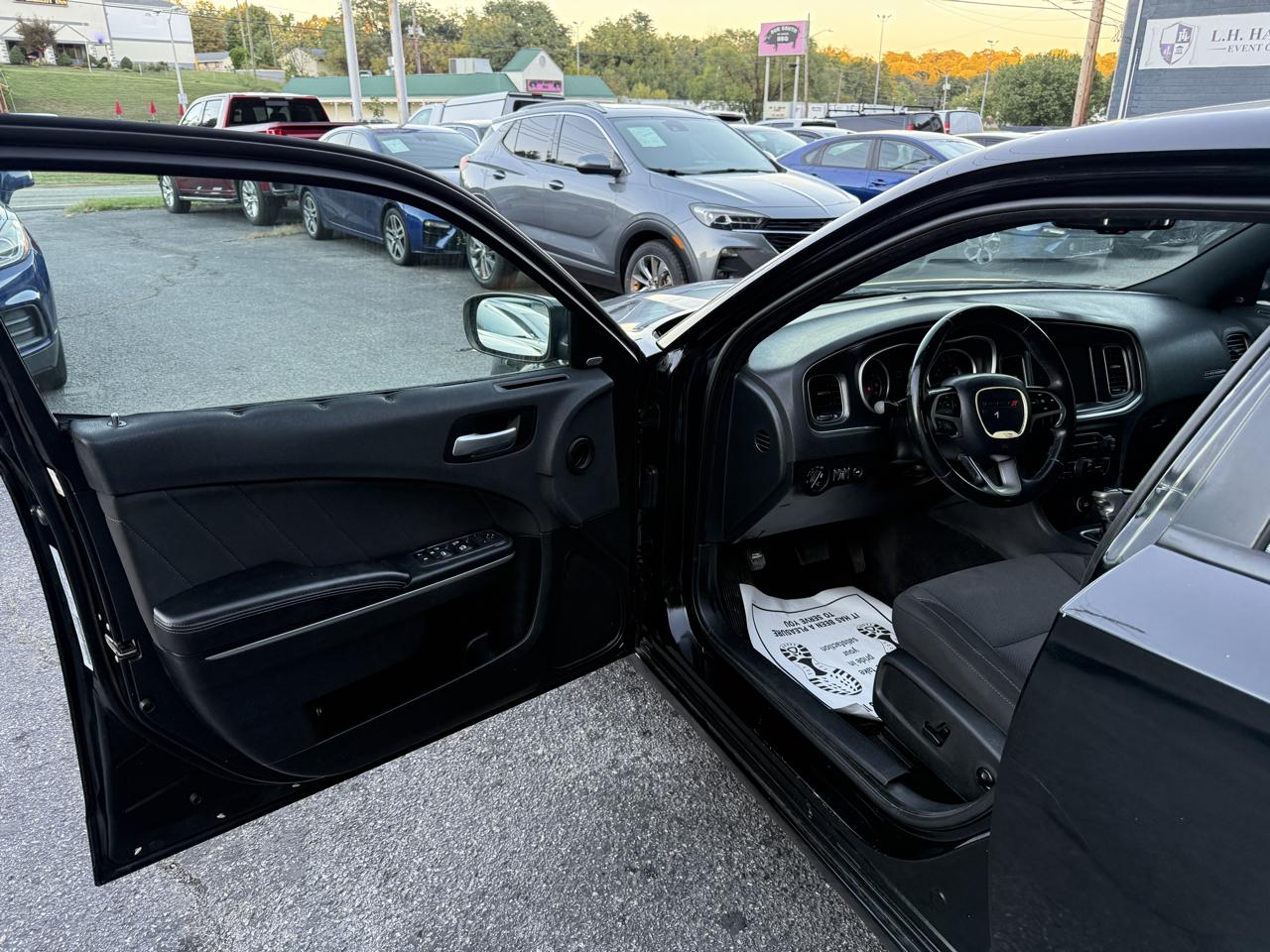 Dodge Charger SXT Plus RWD 2018