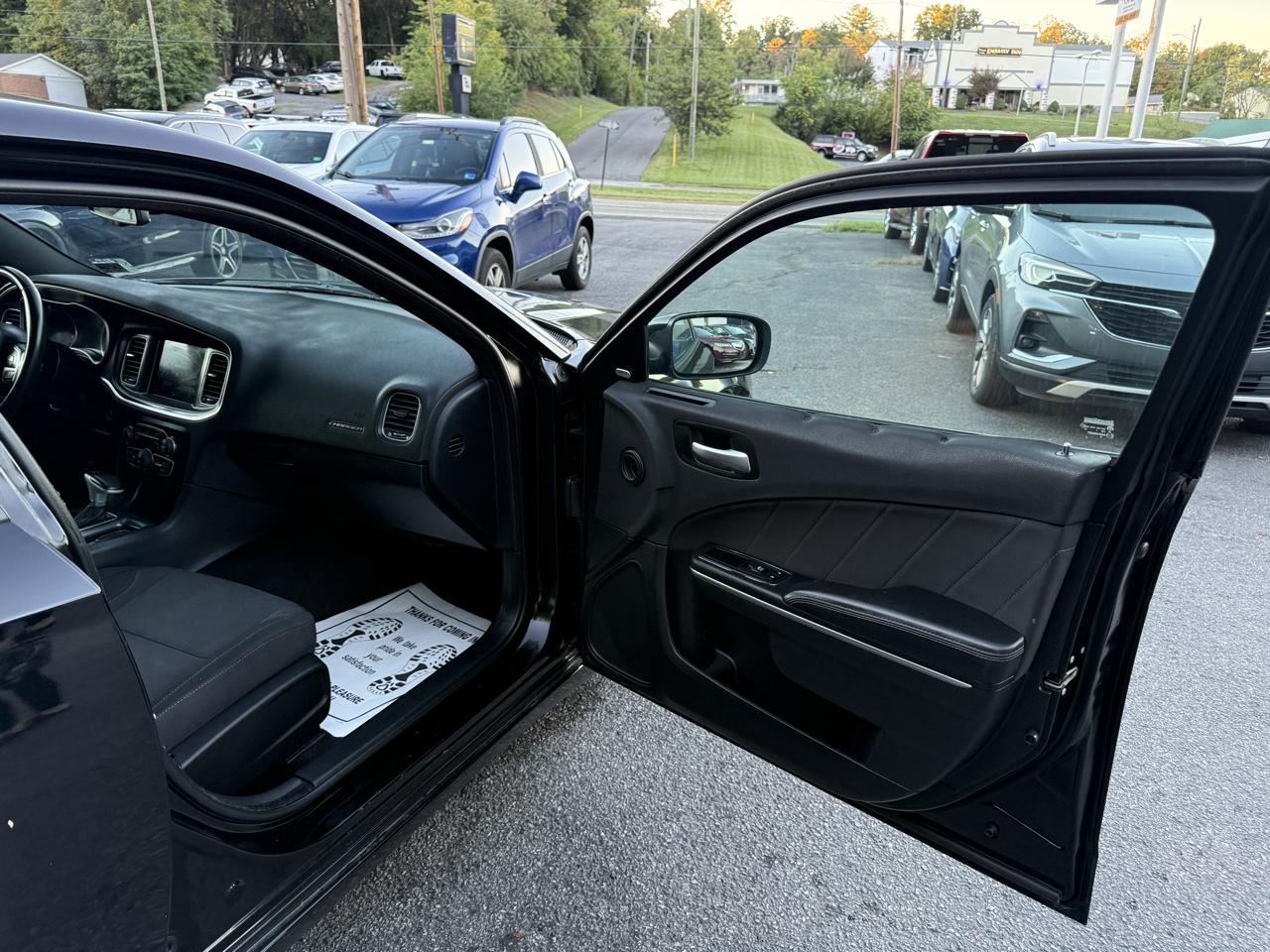 Dodge Charger SXT Plus RWD 2018
