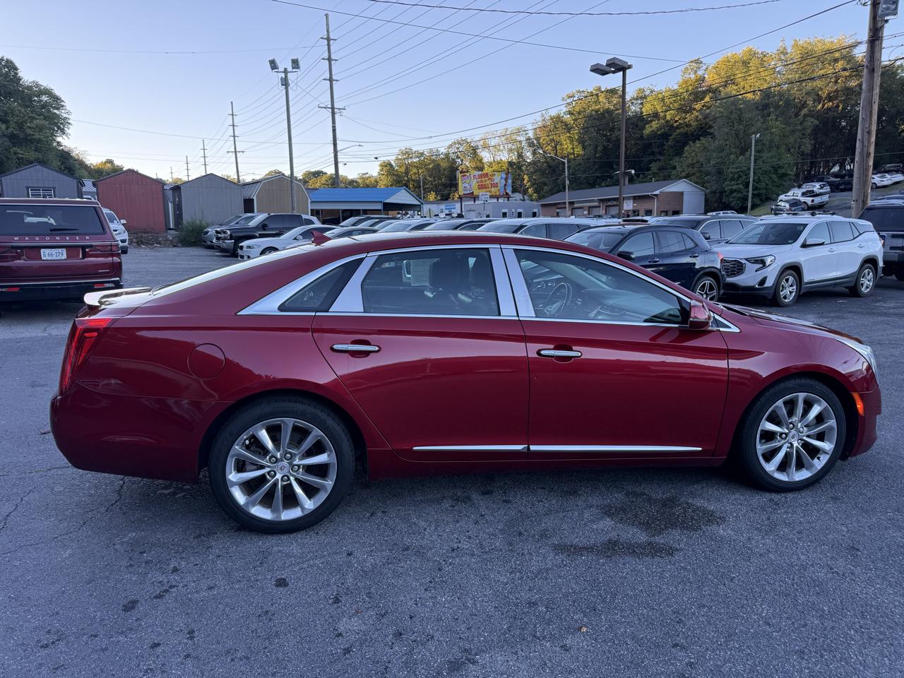 Cadillac XTS 4dr Sdn Premium FWD 2013