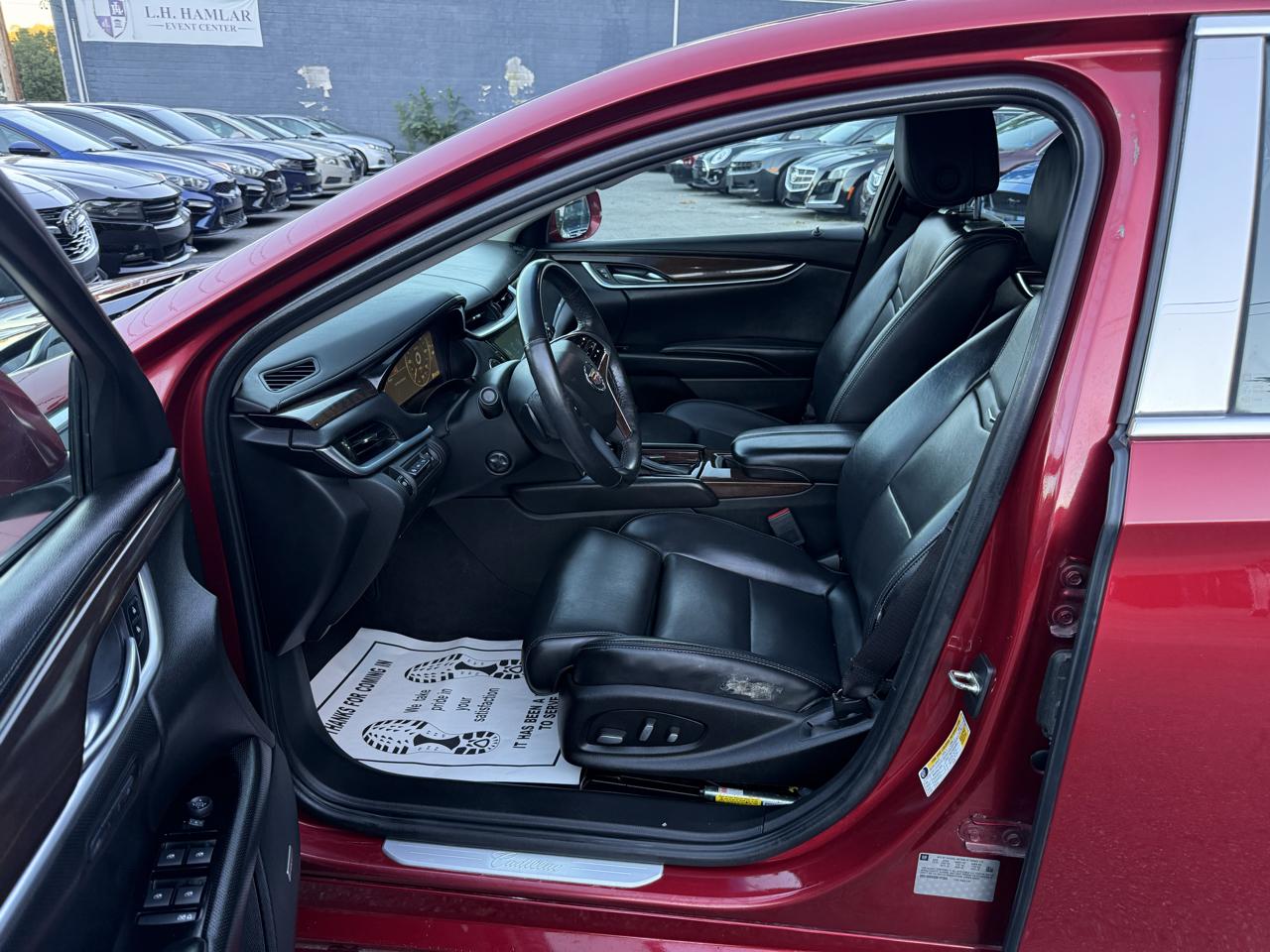 Cadillac XTS 4dr Sdn Premium FWD 2013