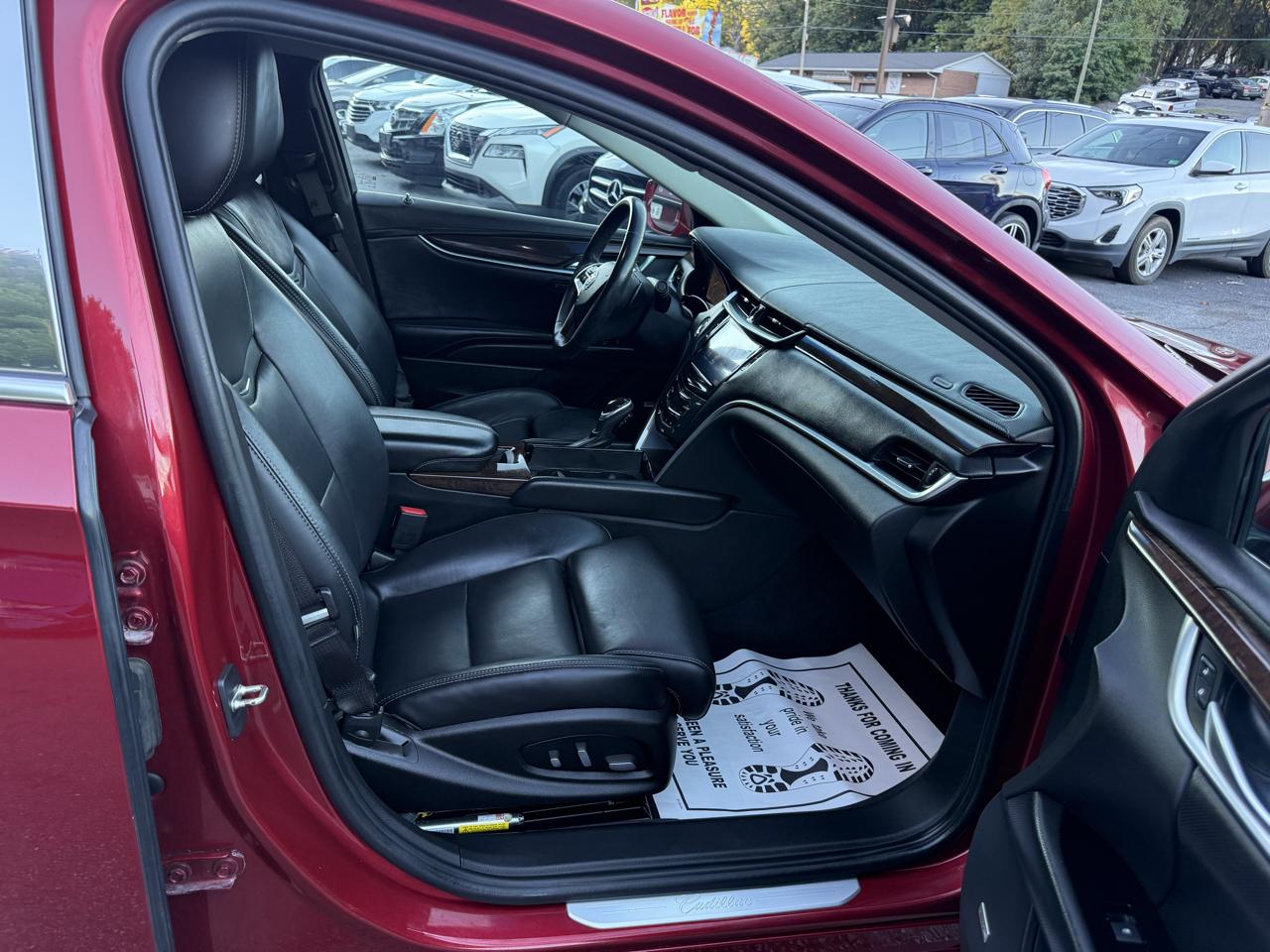Cadillac XTS 4dr Sdn Premium FWD 2013