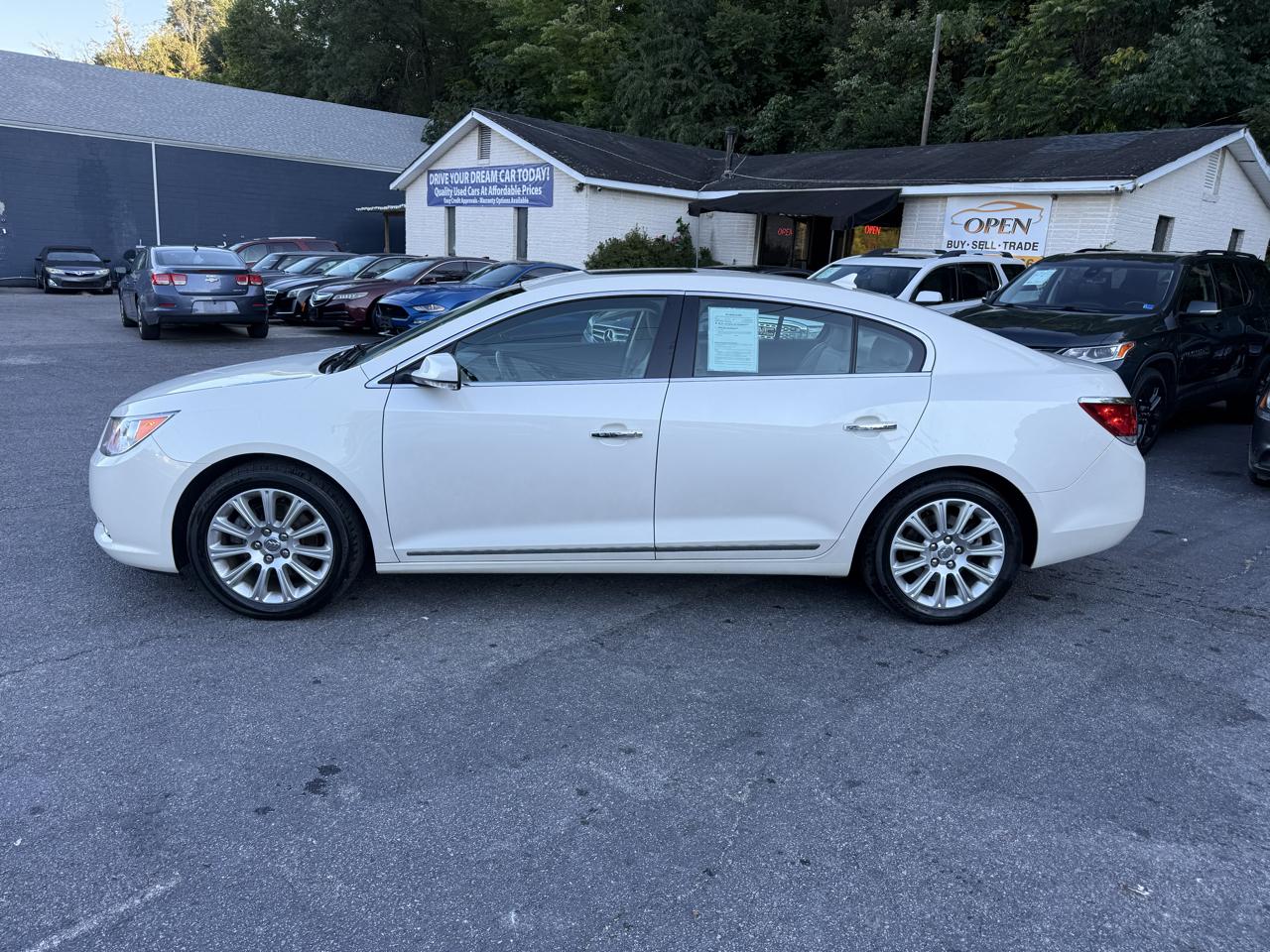 Buick LaCrosse 4dr Sdn Leather FWD 2013