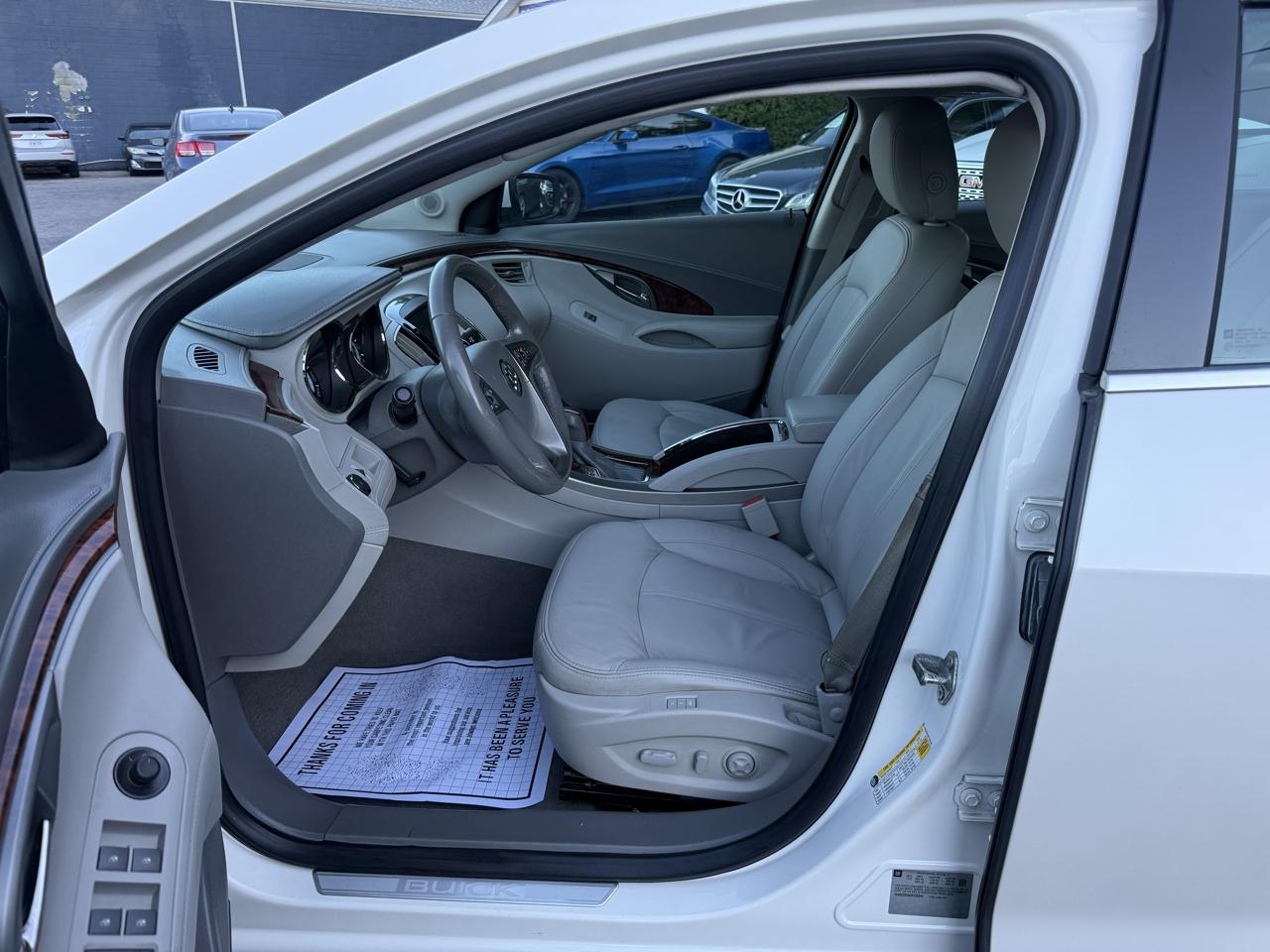 Buick LaCrosse 4dr Sdn Leather FWD 2013
